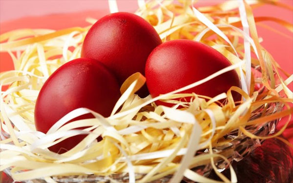 Κόκκινα Πασχαλινά αυγά – Αμαλί Κεράσματα